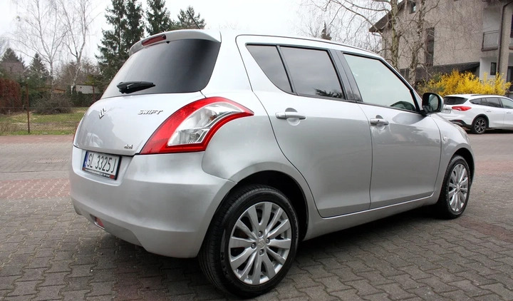 Suzuki Swift cena 17500 przebieg: 228000, rok produkcji 2011 z Poznań małe 67